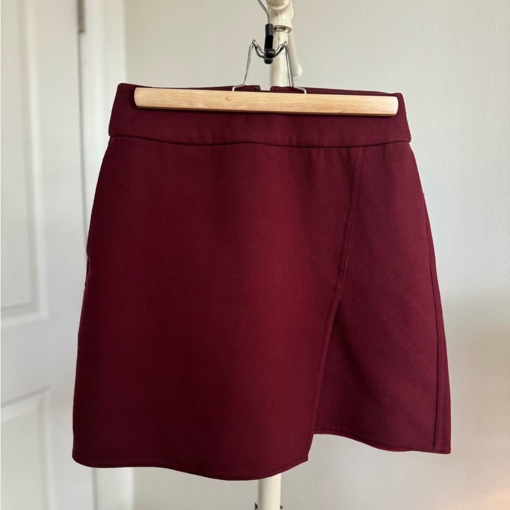 Maroon faux-wrap skirt with pockets!